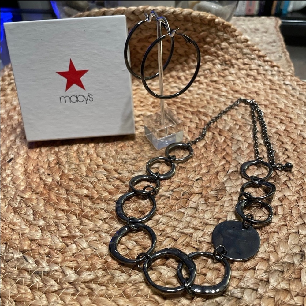 Necklace and Earring set